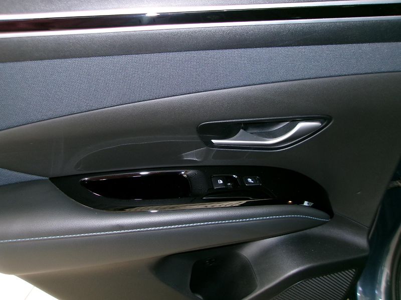 Hyundai Tucson (2022) 1.6CRDi MH 100kW AT 2WD PREMI - fotka 8 z 15