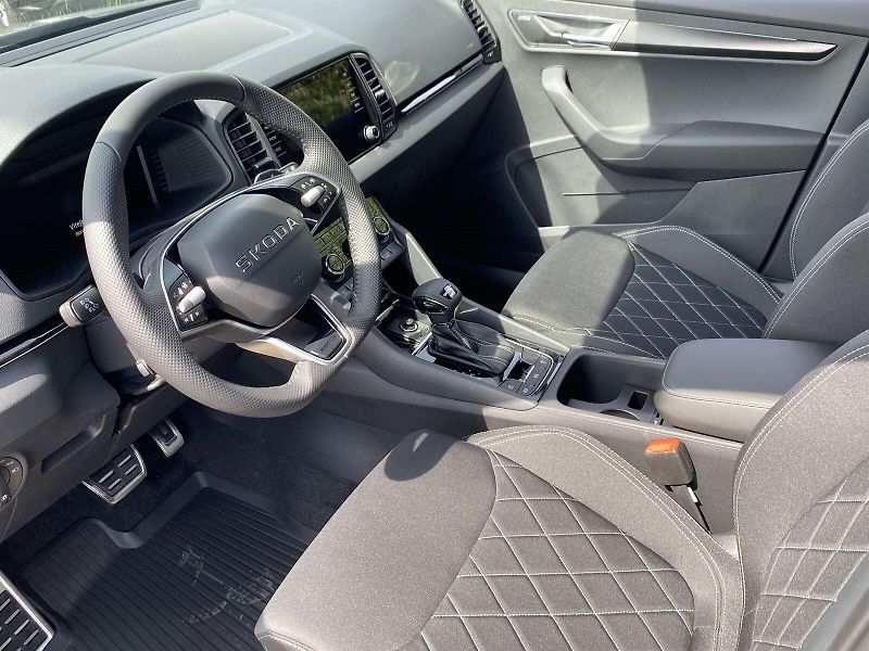 Škoda Karoq (2025) 2,0 TDI 110 kW 4x4 DSG Sportli - fotka 6 z 25