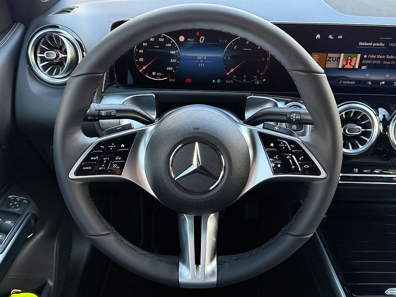 Mercedes-Benz GLB 200 d 4MATIC Progressive E - fotka 17 z 32