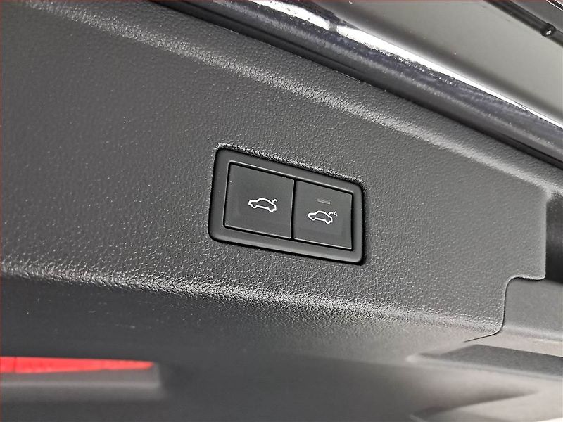 Volkswagen Touareg (2021) 3.0 TDI - fotka 15 z 19