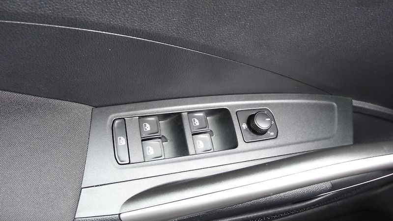Škoda Fabia 1.0TSi Style + druhá sada kol - fotka 13 z 24