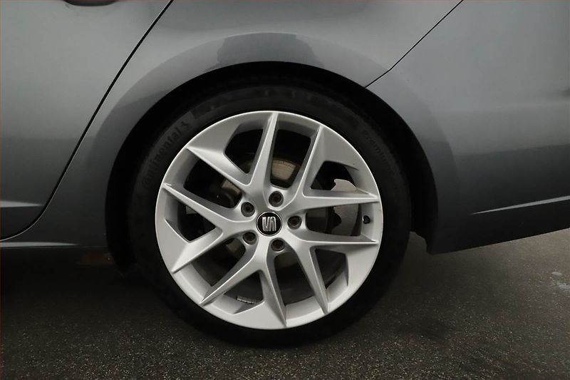 Seat Leon (2016) 1.8 TSI, Automat, Navi - fotka 17 z 17