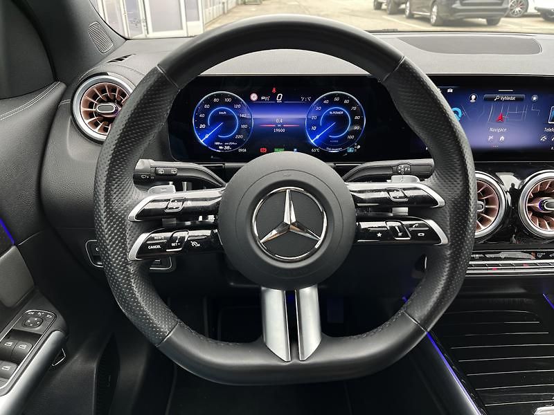 Mercedes-Benz EQA 250+ - fotka 11 z 22