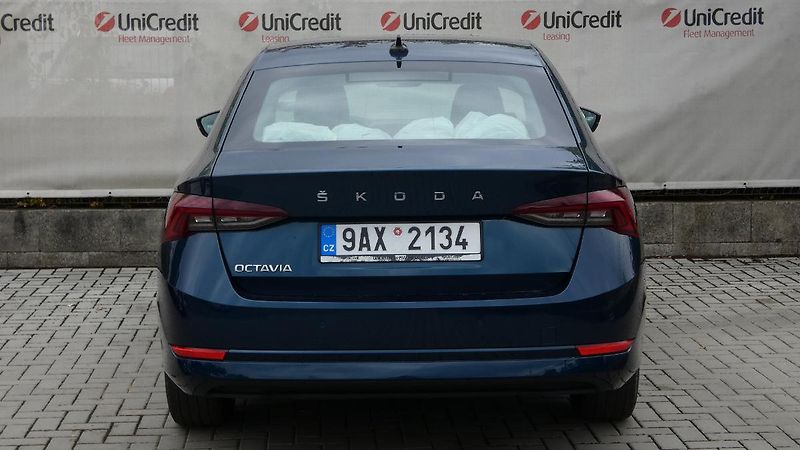 Škoda Octavia 2,0 TDI 85kW Style DSG - fotka 4 z 23