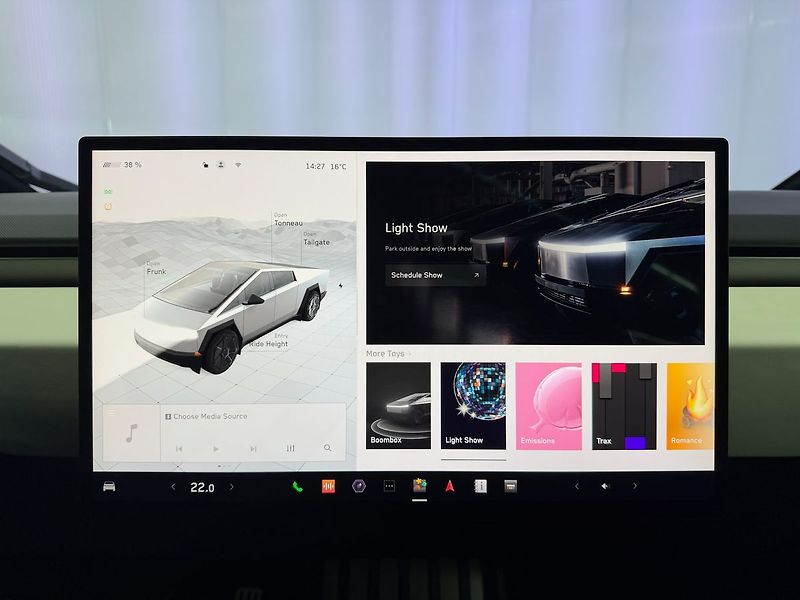 Tesla Ostatní AWD 438 KW FOUNDATION SERIES, - fotka 16 z 31