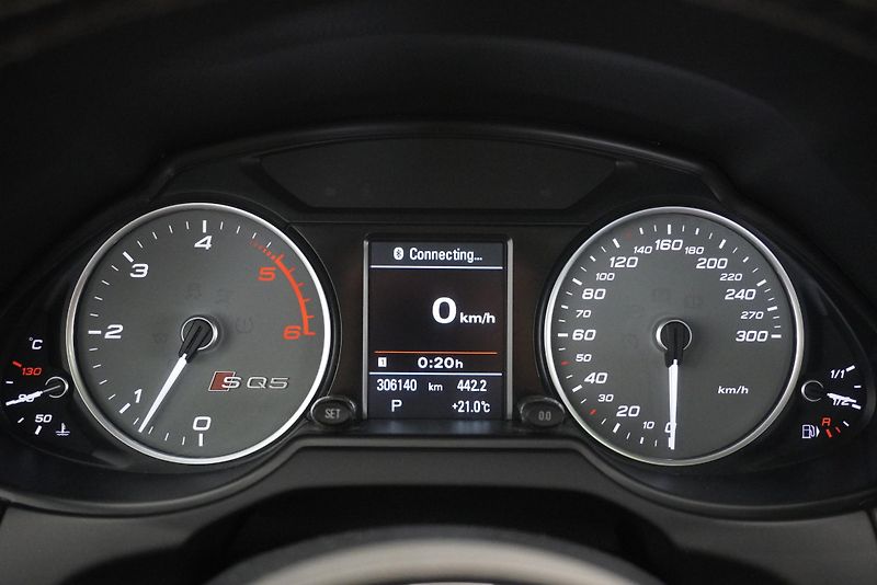 Audi SQ5 3.0 TDi 240 kW COMPETITION 4x4 - fotka 21 z 44