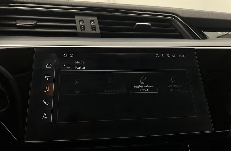 Audi Q8 e-tron 50 Q Vzduch. odpružení Kamera - fotka 27 z 32