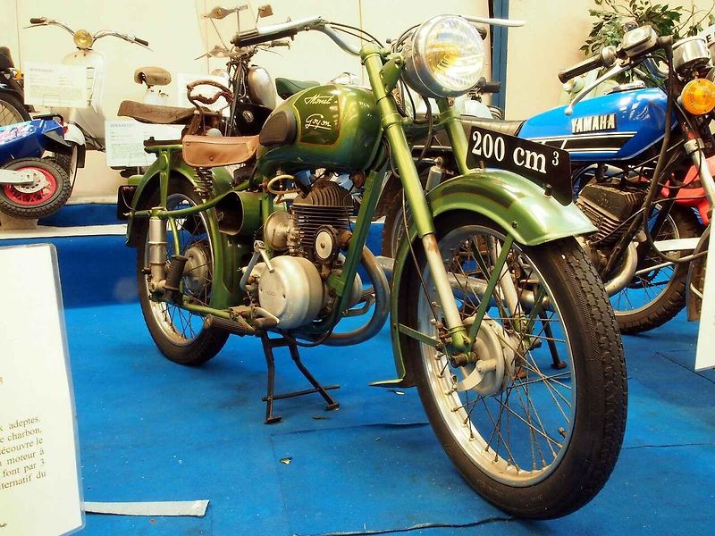 Motocykl Monet-Goyon model H z roku 1930.