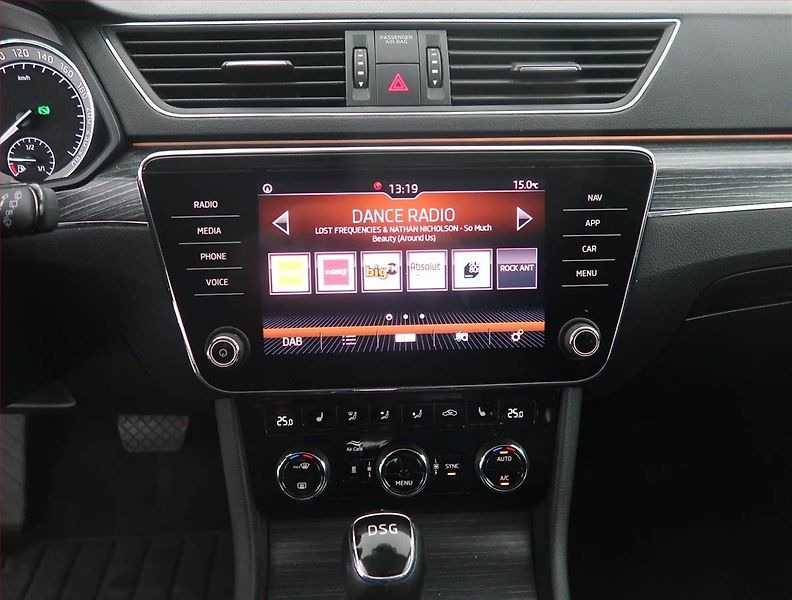 Škoda Superb (2020) Style 2.0 TDI - fotka 12 z 24