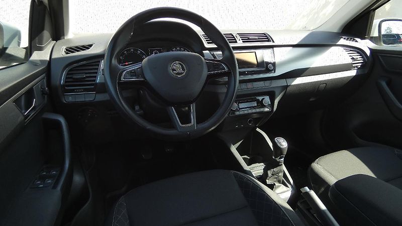 Škoda Fabia 1,2 TSI STYLE - fotka 5 z 22