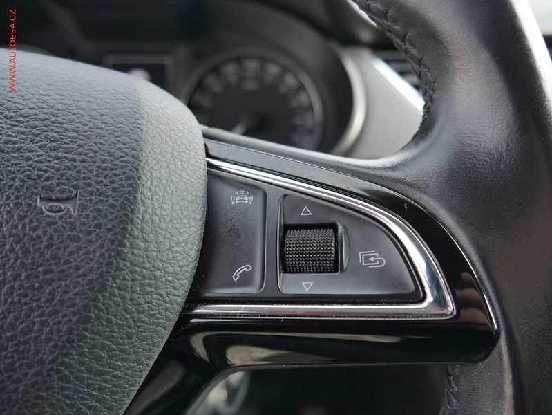 Škoda Octavia (2016) 1.6TDi, ČR, GreenLine - fotka 16 z 17