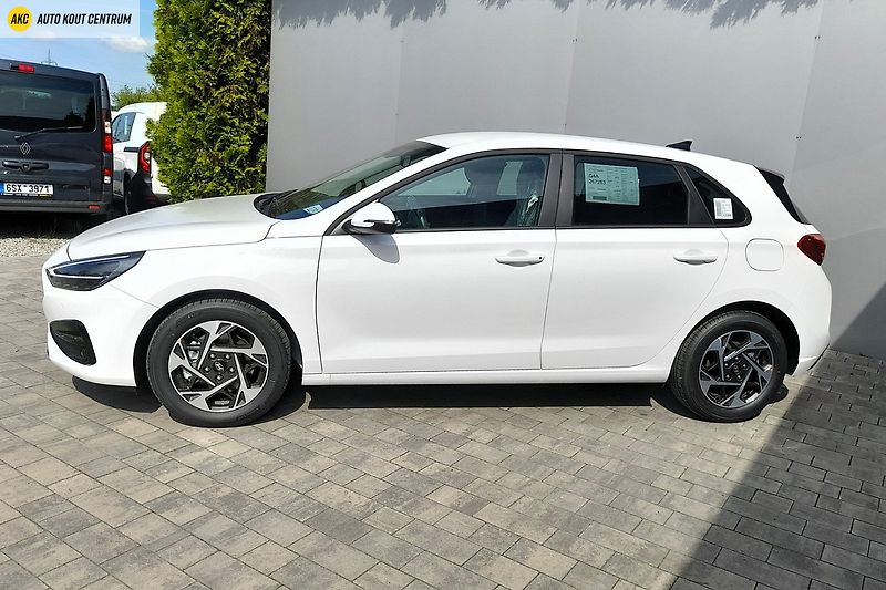 Hyundai i30 (2026) 26 HB 1,6 T-GDI DCT GO CZECH - fotka 5 z 10