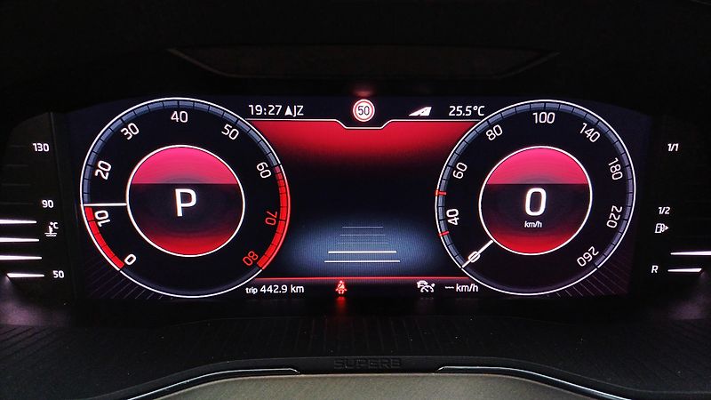 Škoda Superb L&K 2.0TSI 200kW-TZ-ČR-DPH - fotka 27 z 50