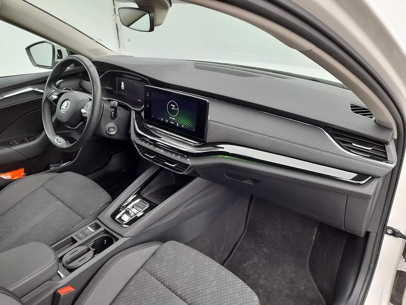 Škoda Octavia COMBI STYLE PLUS 2.0TDI 85KW 7 - fotka 15 z 20