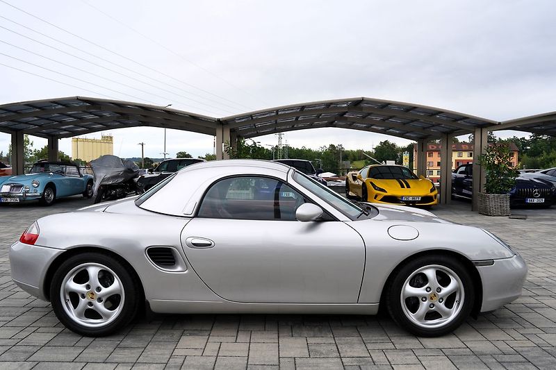 Porsche Boxster 2.5i/205PS/hardop/54.000 km !! - fotka 24 z 50