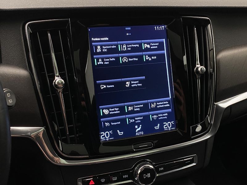 Volvo V90 CC T5 AWD MOMENTUM REZERVACE - fotka 36 z 46