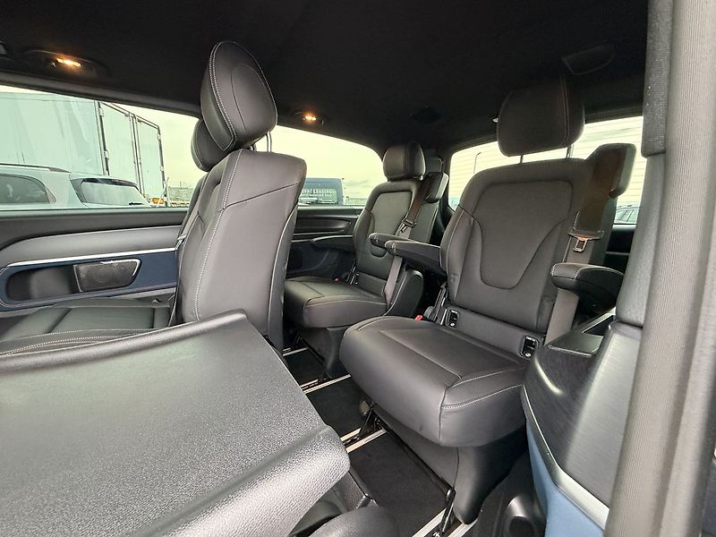 Mercedes-Benz EQV 300 - fotka 14 z 34