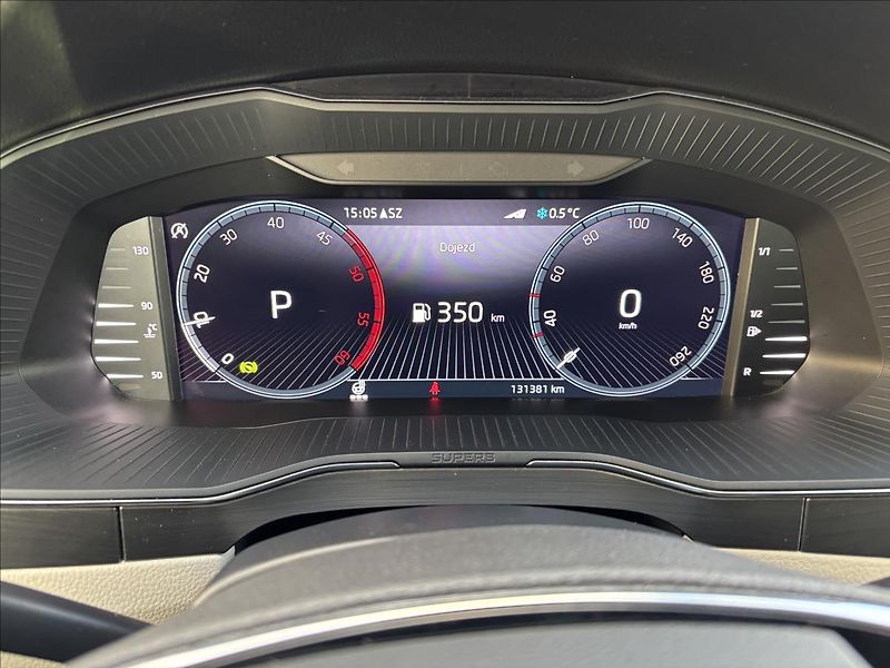 Škoda Superb 2,0 TDI 110kW Style AUT - fotka 26 z 40