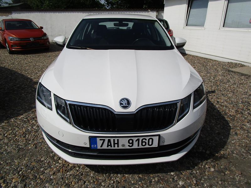 Škoda Octavia 1,6TDI-88KW-KOUPEN ČR-NOVÁ STK - fotka 2 z 15