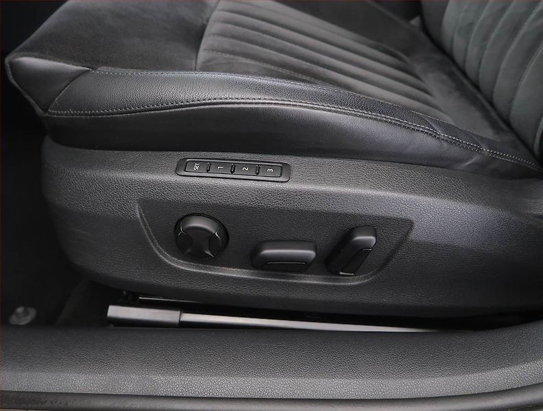 Škoda Superb (2016) 2.0 TDI 4x4, 4X4, Automat - fotka 23 z 31