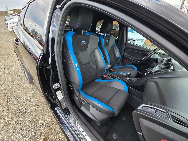 Ford Focus (2017) RS 2.3 EcoBoost 250KW AWD - fotka 21 z 22