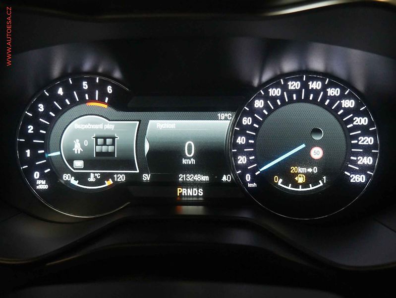 Ford Mondeo (2019) 2.0TDCi, AT, navi, LED - fotka 16 z 23