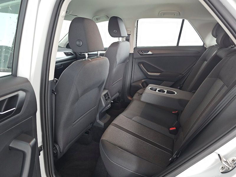 Volkswagen T-Roc (2025) 1.0TSI 85kW LIFE WEBASTO - fotka 7 z 29