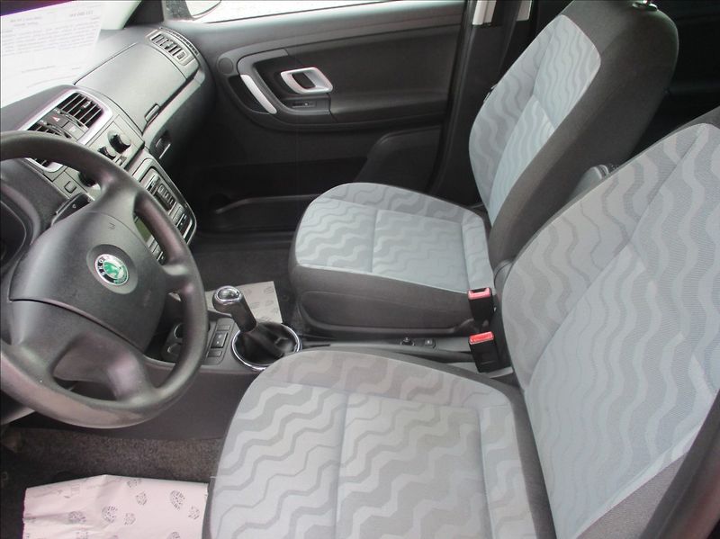 Škoda Fabia 1,4 i 16V, klima, ABS, ESP, - fotka 13 z 25