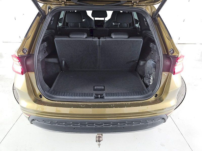 Škoda Kodiaq (2025) 2.0TDi 142kW 4x4 SPORTLINE 7S - fotka 33 z 34