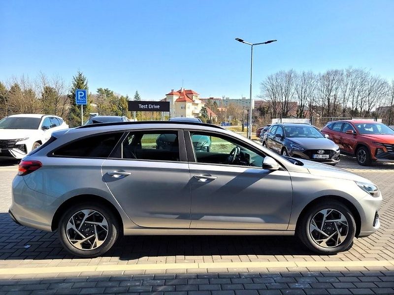 Hyundai i30 (2026) WG 1.0 T-GDI 85kW MT SMART  - fotka 9 z 27