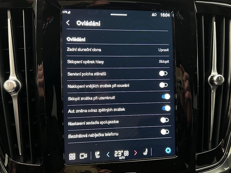 Volvo S90 B5 AWD ULTIMATE BRIGHT AUT - fotka 40 z 47