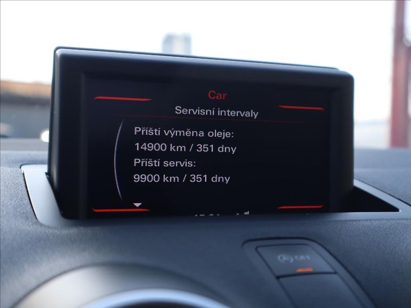 Audi A1 1,2 TSi MMI Výhřivané sedadla - fotka 16 z 26