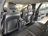 Volvo V60 B4 AUT*145kW*KeyLess*Tažné - náhled 16