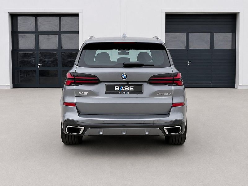 BMW X5 xDrive30d M-Sport - fotka 4 z 34