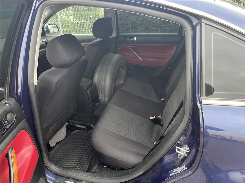 Volkswagen Passat 1.9 TDi KLIMA 2 x KOLA BEZ STK - fotka 12 z 24