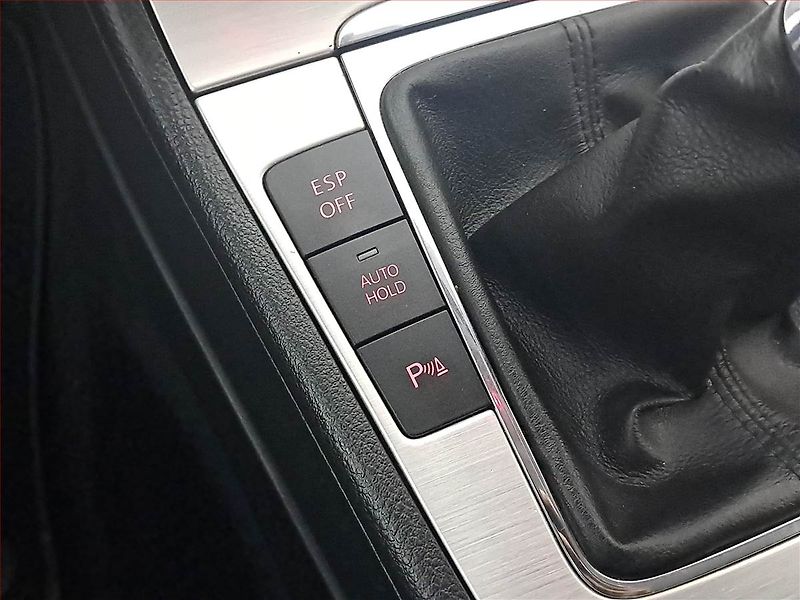 Volkswagen Passat CC (2010) 2.0 TDI, Navi, Xenony - fotka 20 z 24