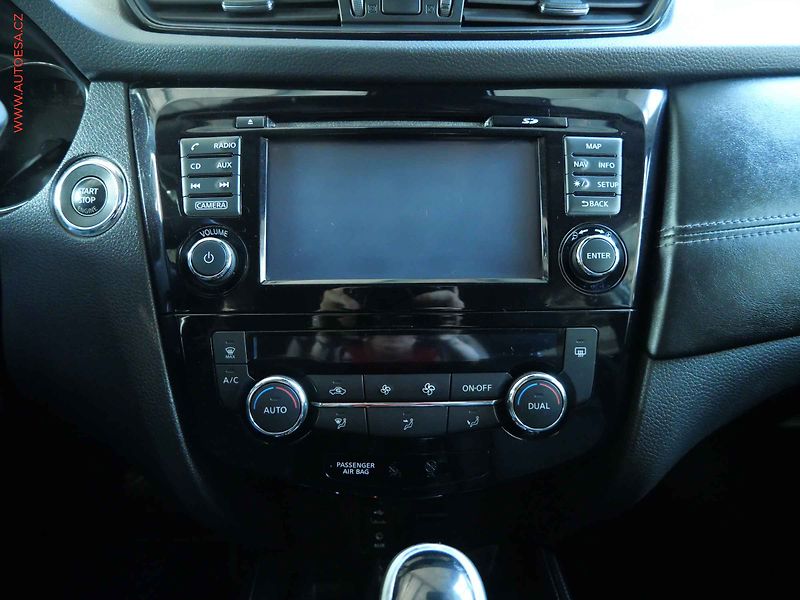 Nissan X-Trail (2018) 2.0dCi 4x4, ČR, AT, TZ - fotka 13 z 22
