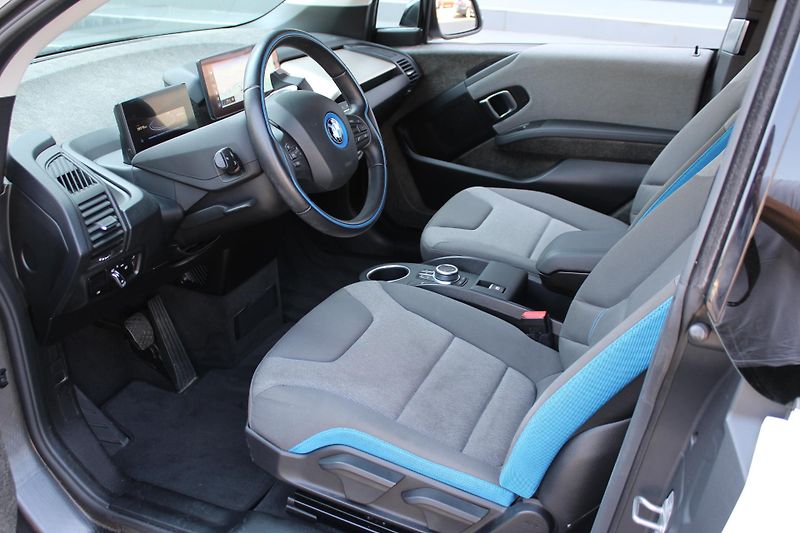 BMW i3 i3s 120Ah - fotka 11 z 32