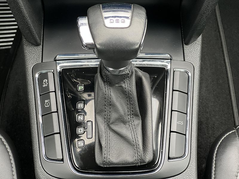 Škoda Superb 2.0TDi 125kw DSG NAVI KŮŽE ALU - fotka 24 z 46
