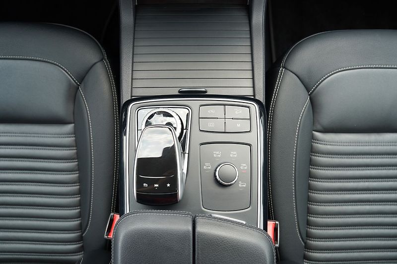 Mercedes-Benz GLE 43 AMG 4Matic/9AT/370PS/DPH - fotka 35 z 43