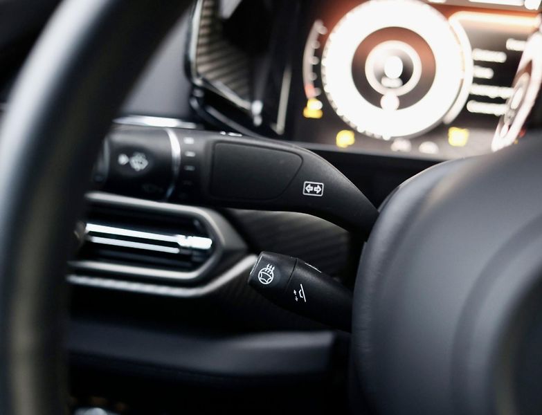 Aston Martin Vanquish (2024) 5.2 V12 New model - fotka 44 z 60