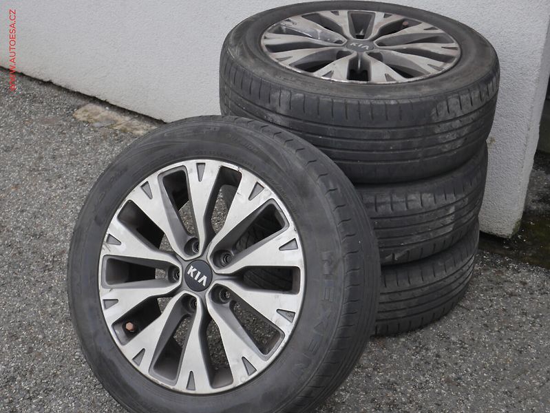 Kia Ceed (2016) 1.6 CRDi, ČR, AC, navi, park - fotka 27 z 27