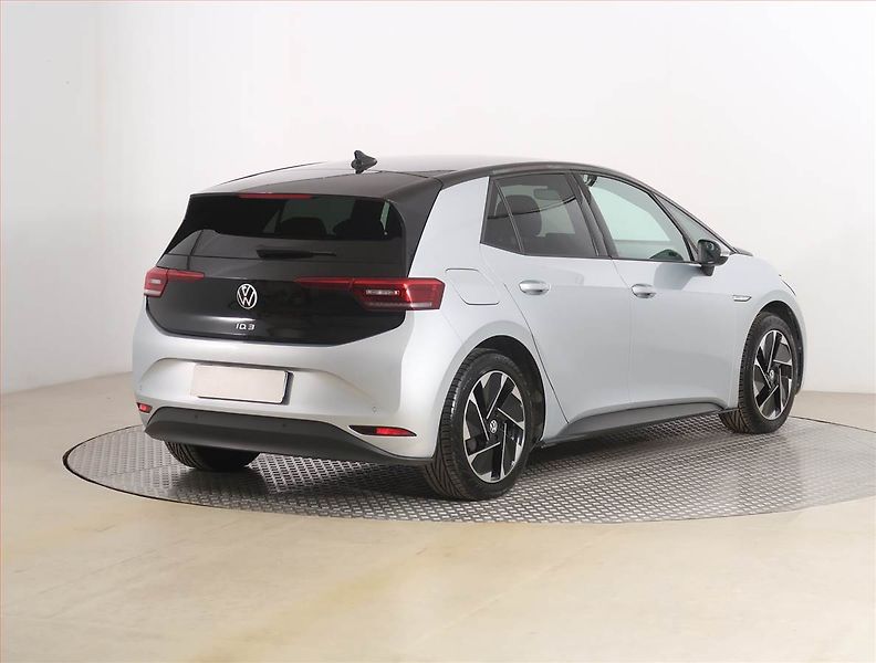 Volkswagen ID.3 (2021) Pro Perf. (62 kWh), SoH 92% - fotka 5 z 22