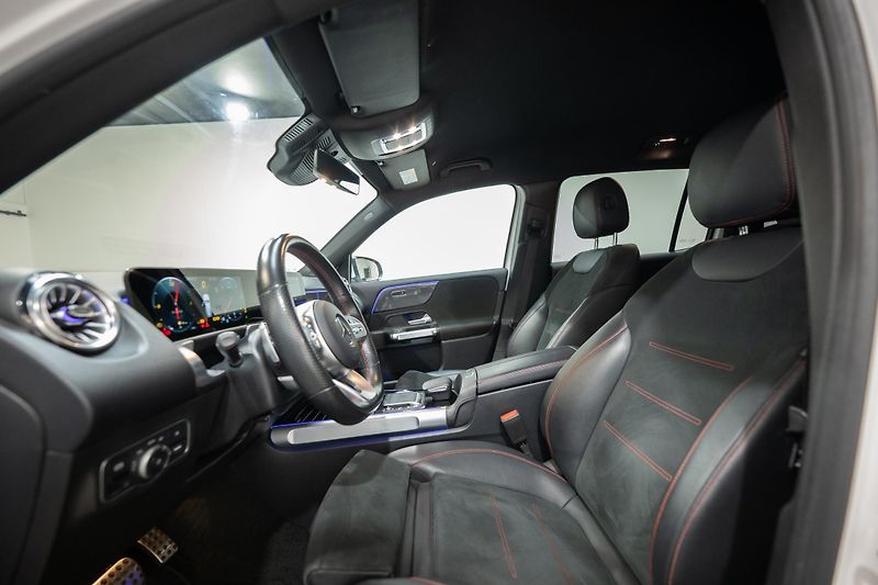 Mercedes-Benz GLB 200d 4Matic AMG Packet - fotka 9 z 40