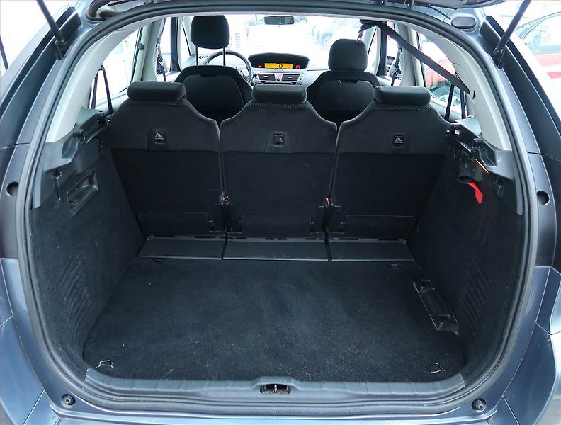 Citroën C4 Picasso (2008) 1.6 HDi, po STK, Tažné, Klima - fotka 13 z 14