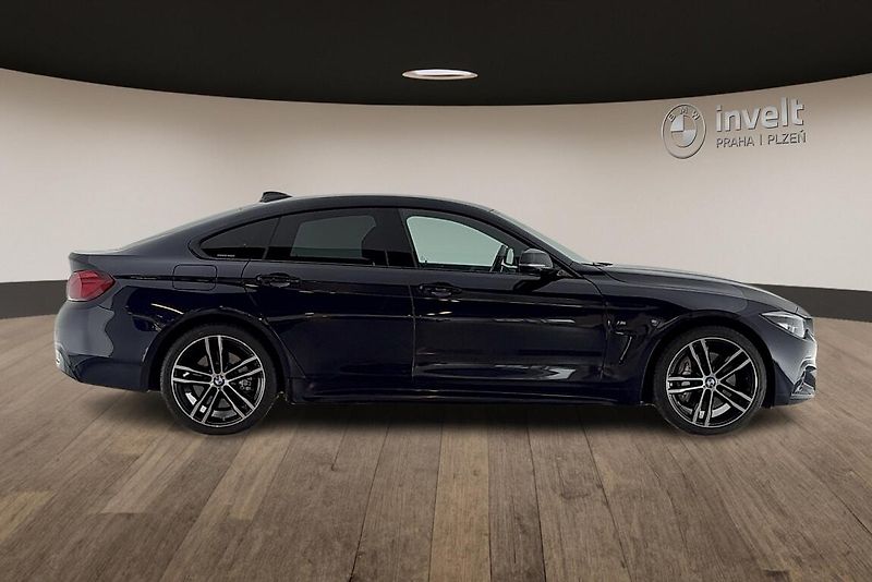 BMW Řada 4 435d xDrive - fotka 2 z 28