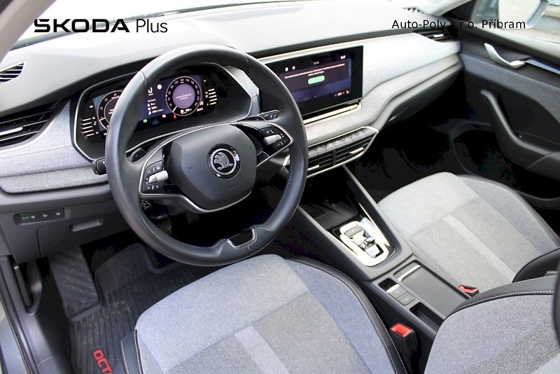 Škoda Octavia (2024) Top Selection 1.5TSI / 110kW 7 - fotka 10 z 23