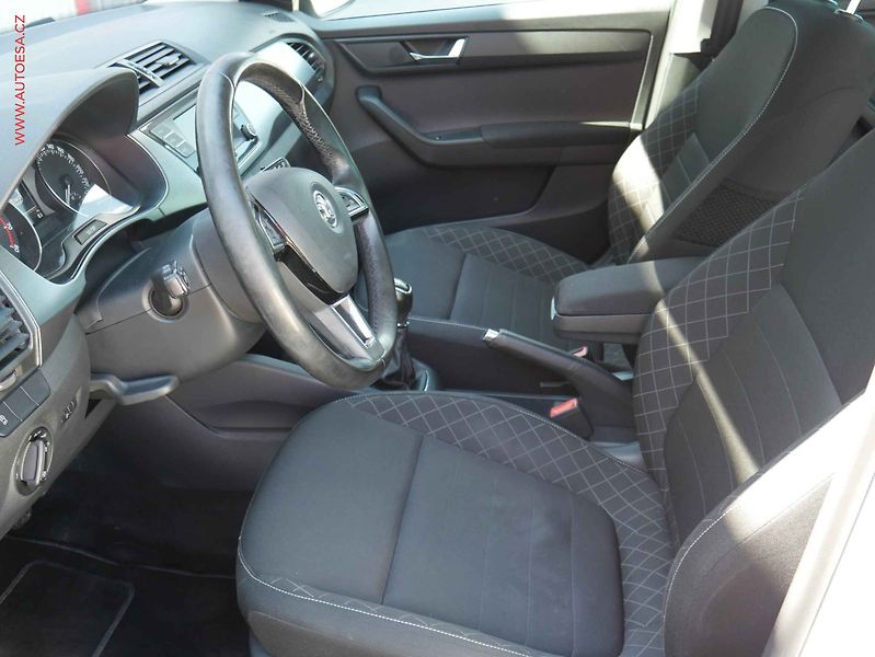 Škoda Fabia (2015) 1.2 TSI, ČR, LED, AC, temp - fotka 9 z 19