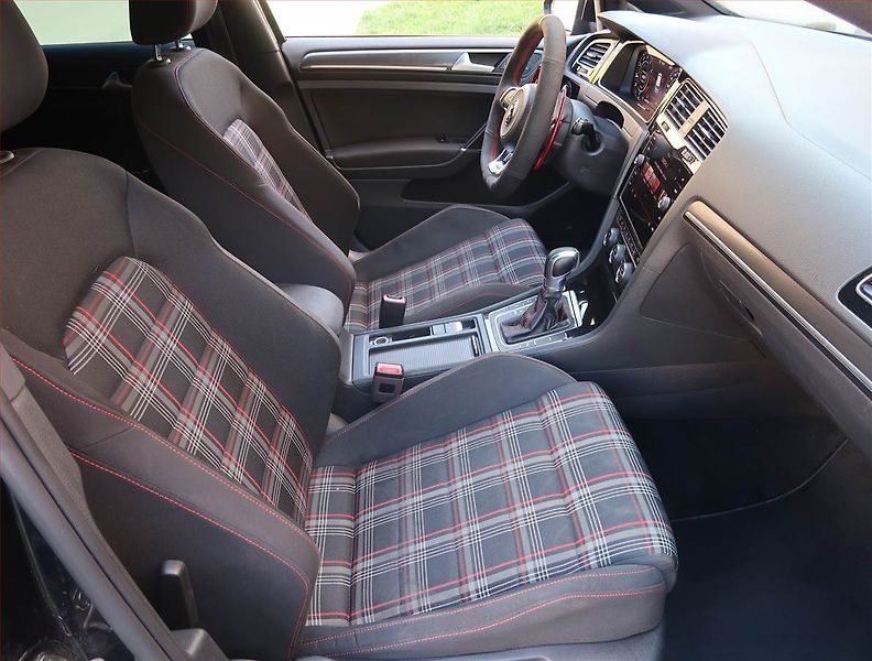 Toyota Yaris (2004) 1.0 VVT-i, po STK, Klima - fotka 7 z 10