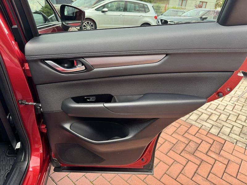 Mazda CX-5 (2017) 2.0 G-165 LED Navi Kamera Blis - fotka 23 z 48
